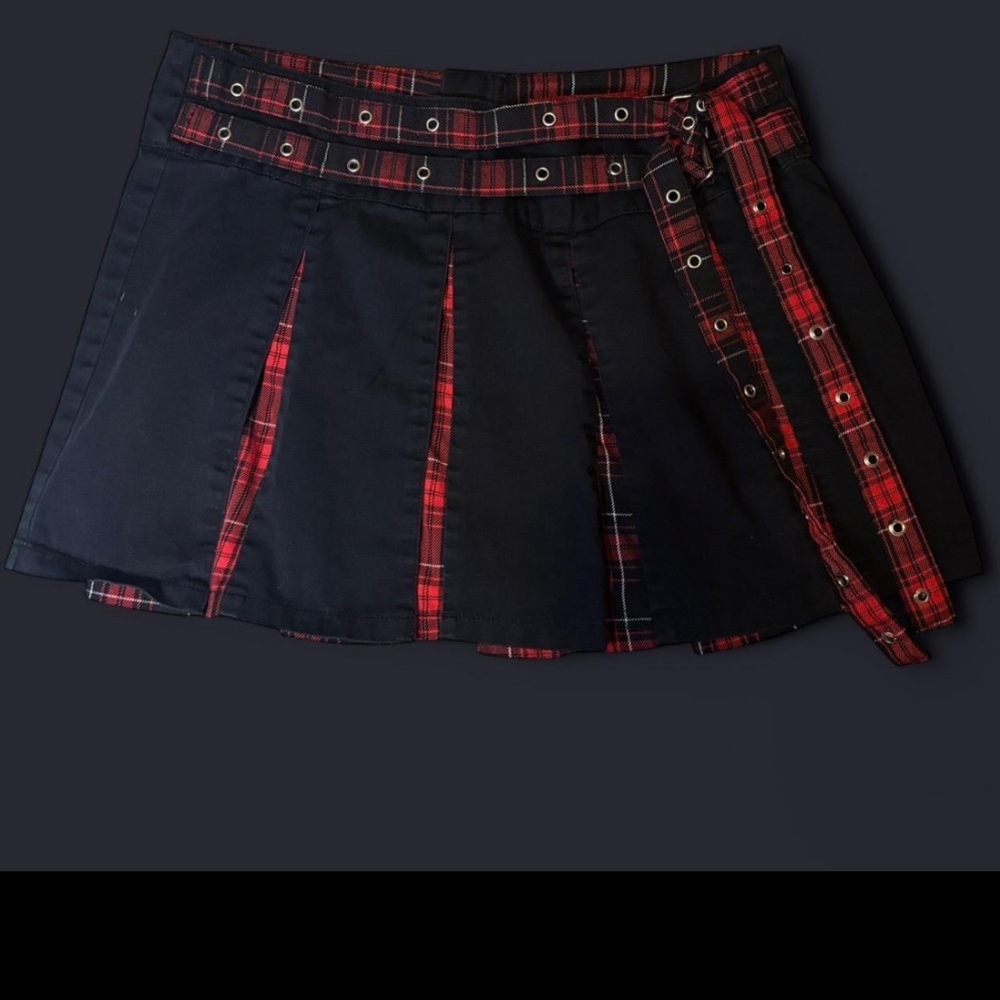 Tripp NYC Vintage Black Red Pleated Wrap Mini Skirt
